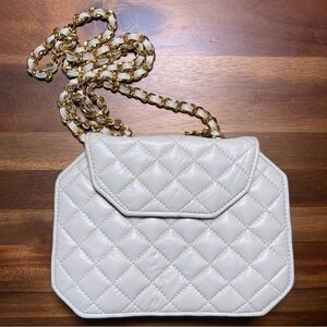 Vintage Ashneil Crossbody 🌺 quilted design 🌺 beige/cream with gold